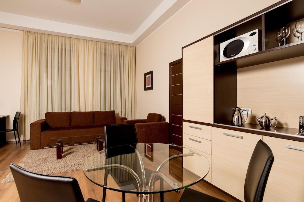 Senator City Center Kiev Esterno foto