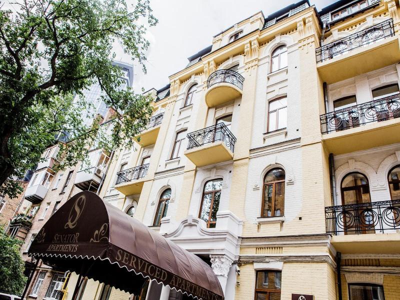 Senator City Center Kiev Esterno foto