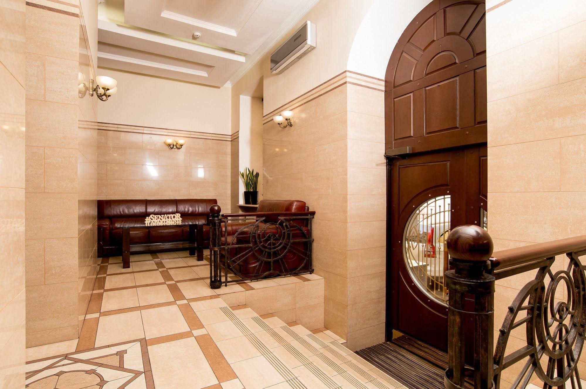 Senator City Center Kiev Esterno foto