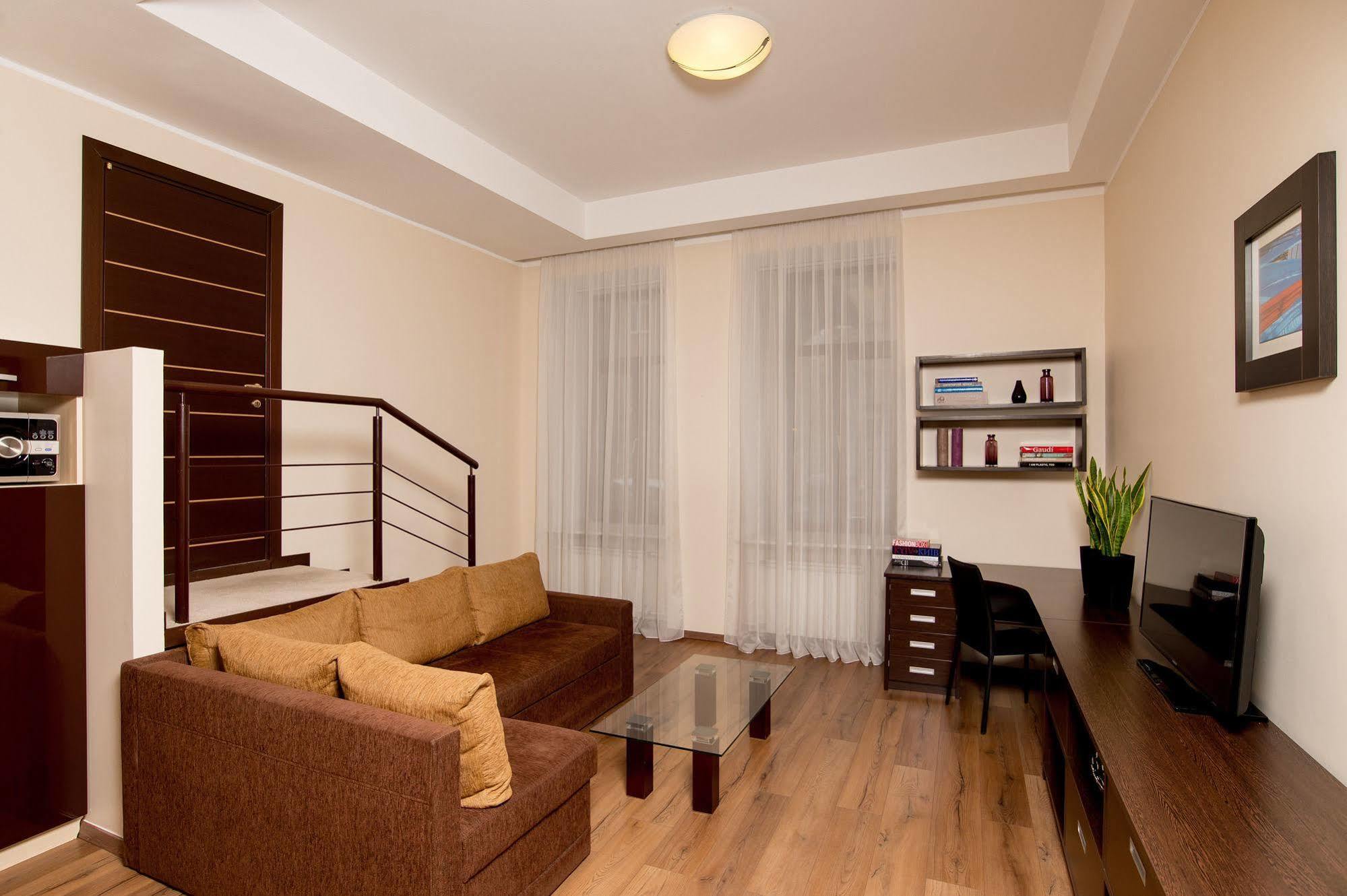 Senator City Center Kiev Esterno foto